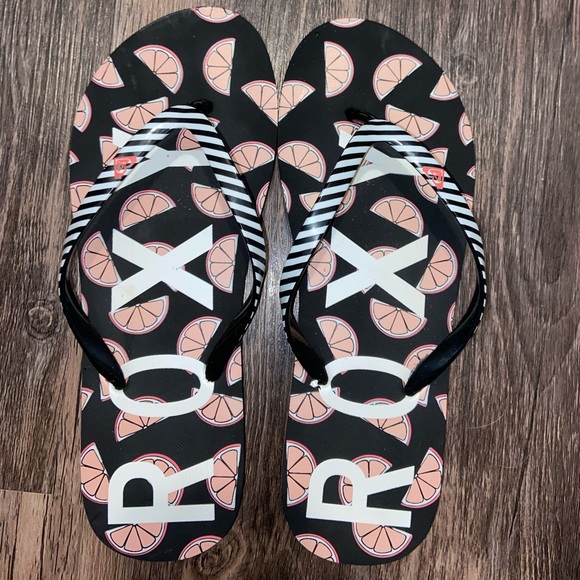 Roxy Shoes Womens Roxy Flip Flops Poshmark